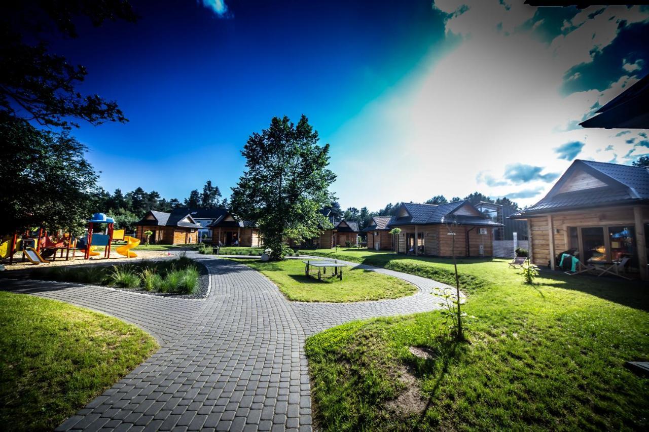Domki Osada Bacowka Radawa & Spa Exterior photo
