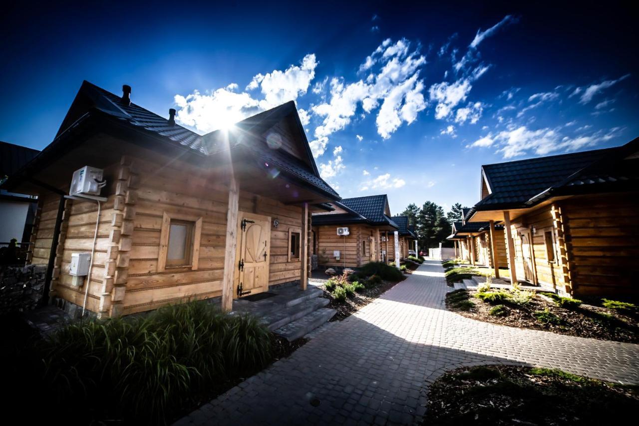 Domki Osada Bacowka Radawa & Spa Exterior photo
